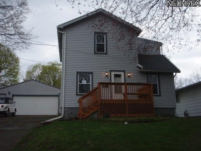 1356 Youll St, Niles, OH 44446