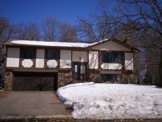 63 Golden Lake Rd, Saint Paul, MN 55104