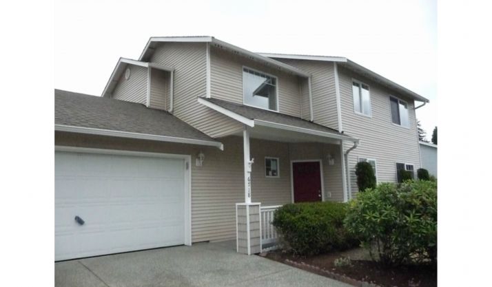 6718 Highland Dr, Everett, WA 98203