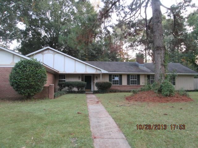 105 Kristen Ct, Jackson, MS 39211