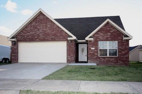 1202 E Courage, Siloam Springs, AR 72761