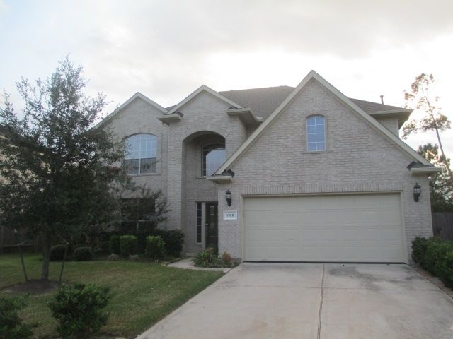 15031 Summer Knoll Ln, Houston, TX 77044