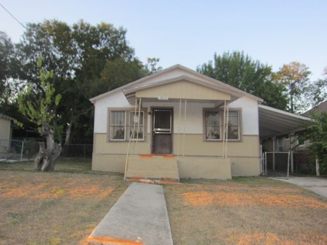 1815 N Center, San Antonio, TX 78202