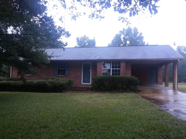 209 Hargrove Lake Rd, Crawford, GA 30630