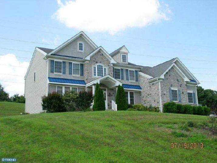 Teresa Ct, Downingtown, PA 19335