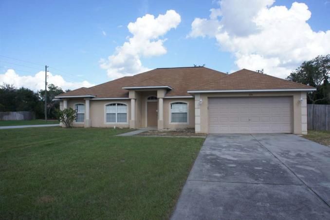 1094 Stratton Ave, Spring Hill, FL 34609