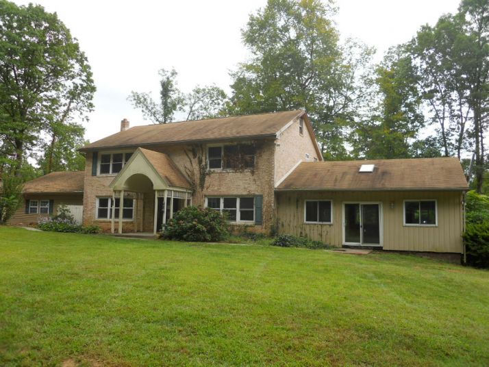 214 Willis Rd, Etters, PA 17319