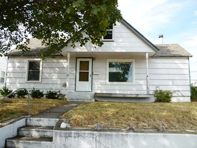 1127 E Kiernan Avenue, Spokane, WA 99207