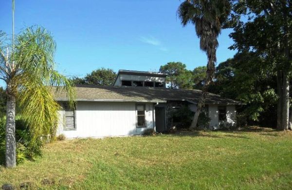 1399 Nw Tilberg Avenue, Palm Bay, FL 32907