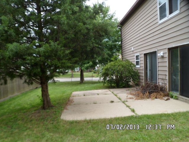 161 Hesterman Dr, Glendale Heights, IL 60139