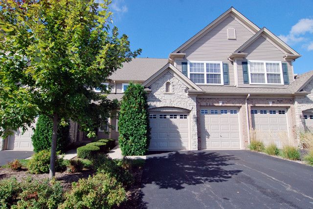 2015 Canyon Creek Dr., Aurora, IL 60503