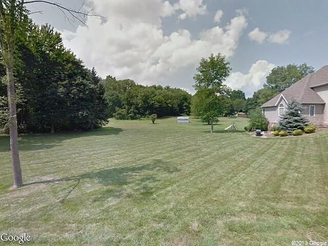 Akron View Dr, Barberton, OH 44203