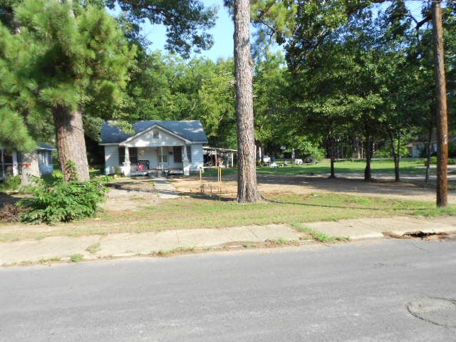 3 Houses, Camden, AR 71701