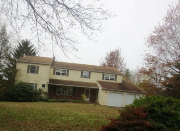 103 Harbob Ln, North Wales, PA 19454