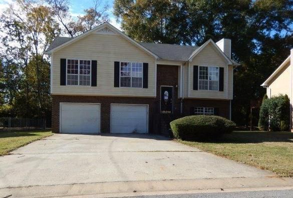 496 Carriage Hills Dr, Bessemer, AL 35022