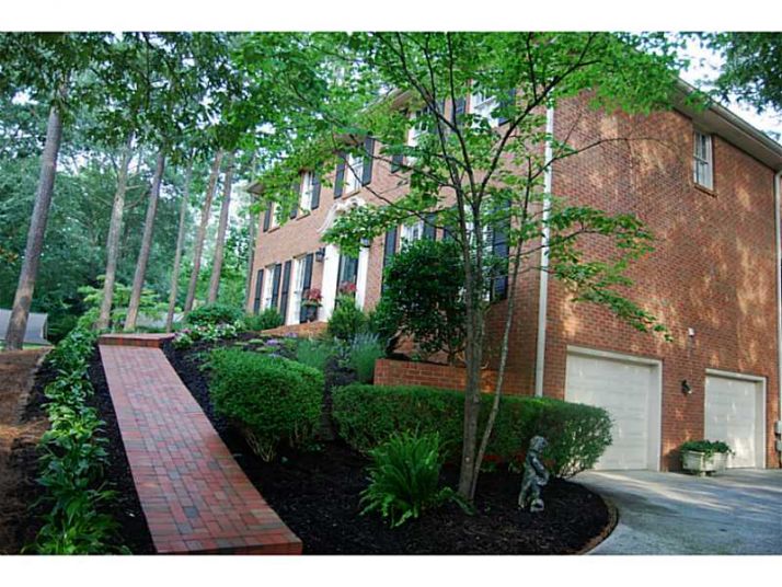 200 Sandtrap Way, Roswell, GA 30076