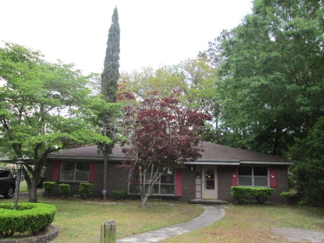 22 Delta Cir, Savannah, GA 31406