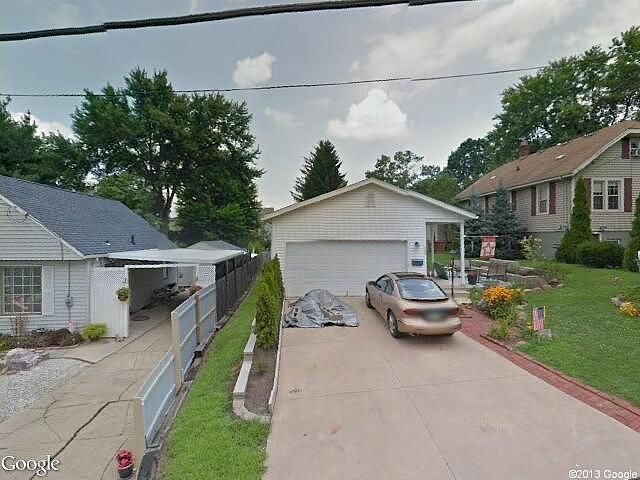 Glenn St, Barberton, OH 44203