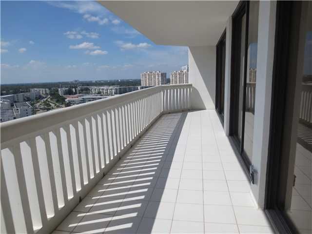 1000 ISLAND BL # 2412, North Miami Beach, FL 33160