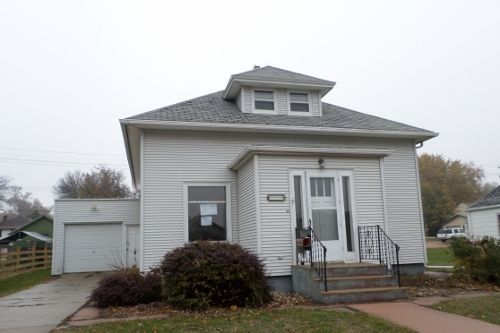 204 E 3rd Street, Dell Rapids, SD 57022