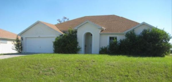 2415 Ne 22nd Ave, Cape Coral, FL 33909