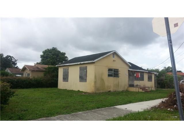 2110 NW 59 ST, Miami, FL 33142