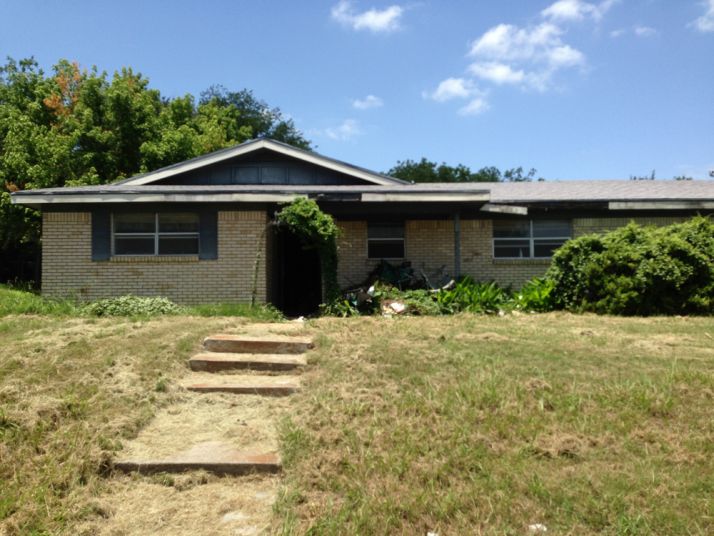 304 Clearwood Dr, Fort Worth, TX 76108