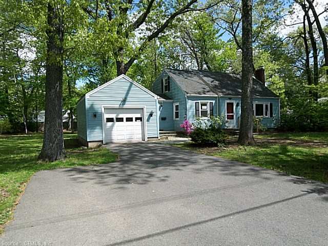 63 Barry Ln, Simsbury, CT 06070