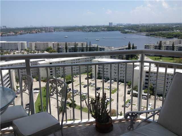 18031 BISCAYNE BL # 1904-3, North Miami Beach, FL 33160