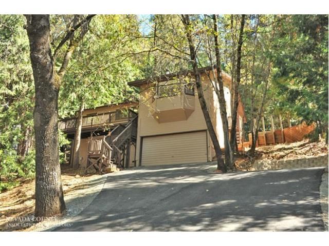 12475 Francis Dr, Grass Valley, CA 95949