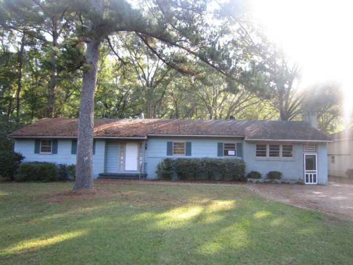 5274 Hanging Moss Rd, Jackson, MS 39206