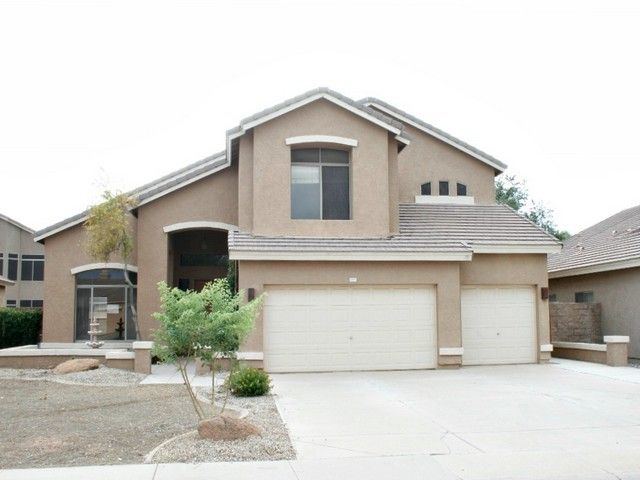 1096 S Western Skies Drive, Gilbert, AZ 85296