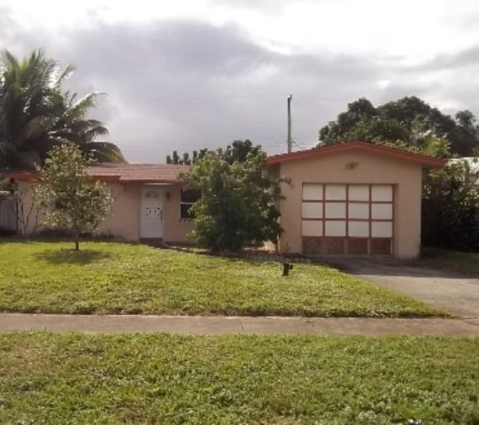 7540 Eaton St, Hollywood, FL 33024