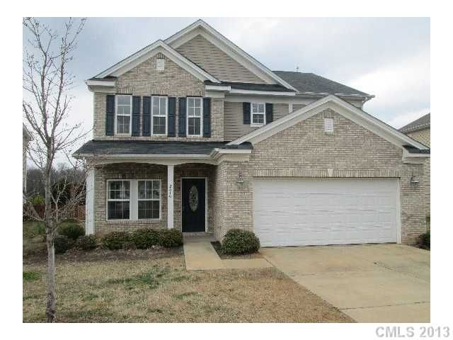 12816 Cumberland Cove Dr, Charlotte, NC 28273