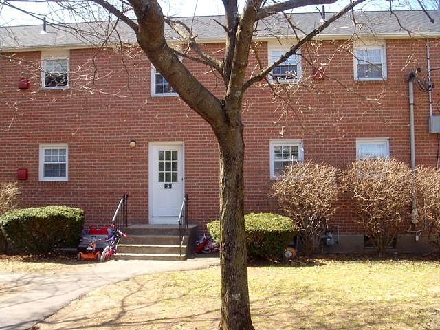 Brickyard Road 5C, Farmington, CT 06032