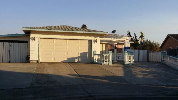 137 St Marys Pl, Vallejo, CA 94589