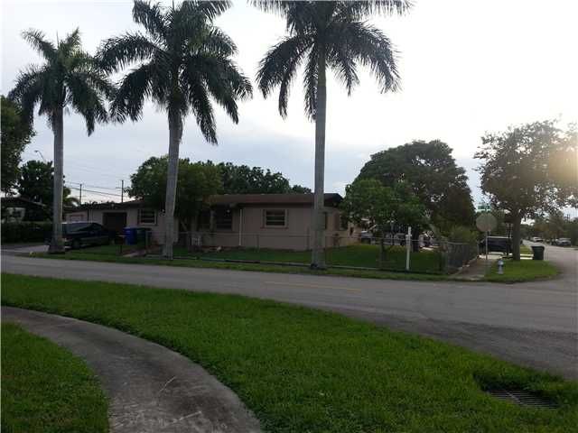 7600 HOOD ST, Hollywood, FL 33024