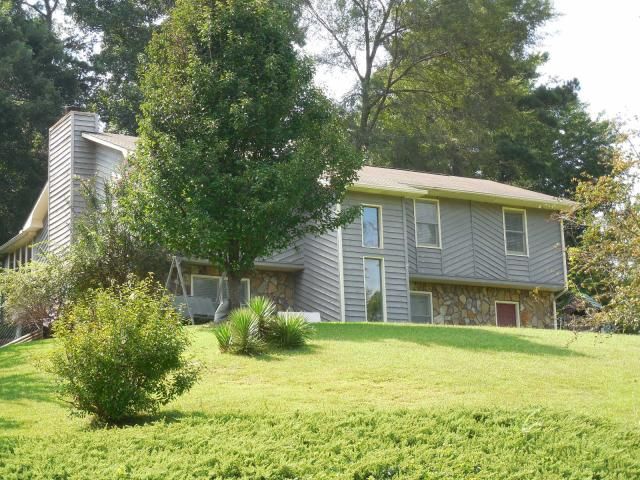 702 Windtree, Weaver, AL 36277