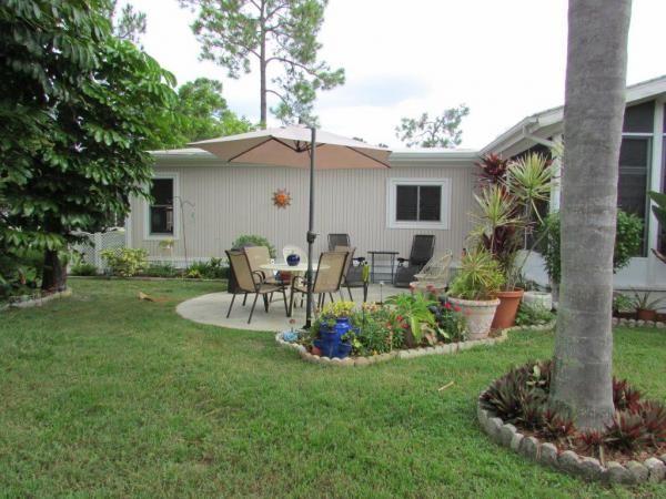 2910 Madera Circle, North Fort Myers, FL 33903