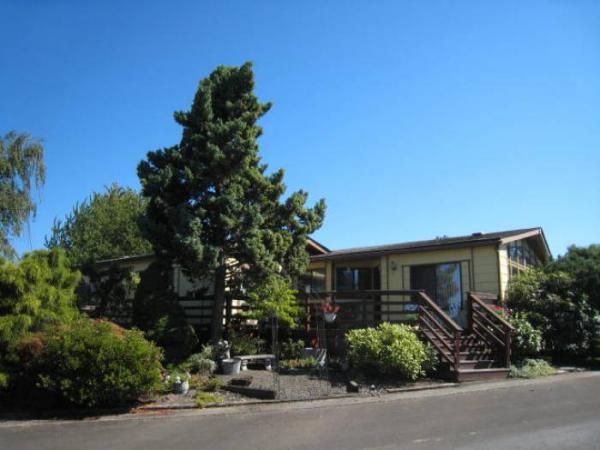 7455 SE King Rd #28, Portland, OR 97222