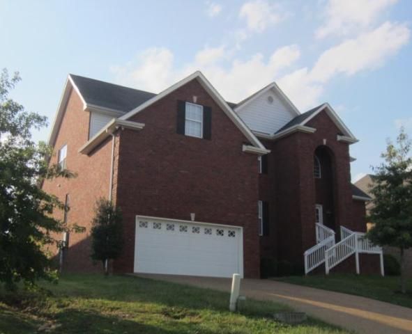 139 Fieldcrest Cir, Hendersonville, TN 37075