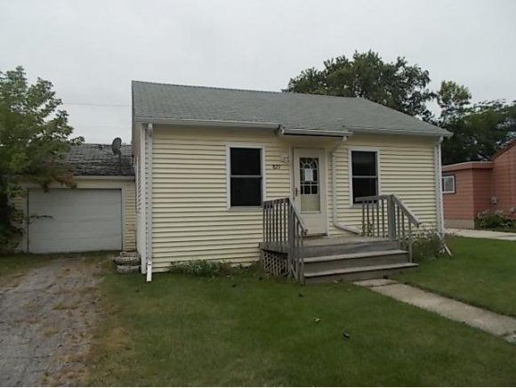 827 N 7th Ave, Sturgeon Bay, WI 54235