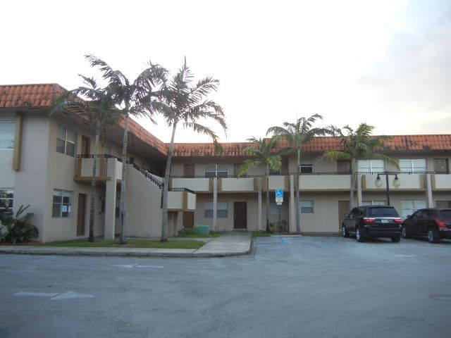 400 NW 65th Ave Apt 138, Pompano Beach, FL 33063