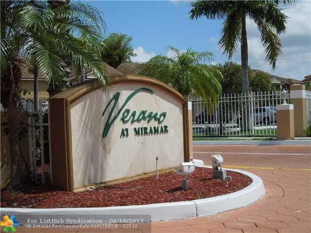 8123 Sw 21st Ct, Hollywood, FL 33025