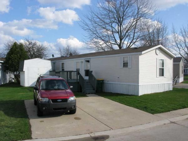 5040 Cromwell Road, Sterling Heights, MI 48310