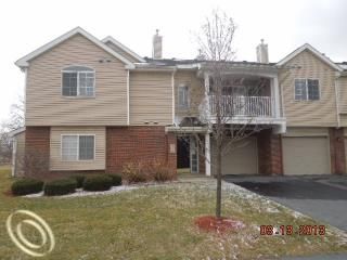 3401 Skyline Dr, Melvindale, MI 48122