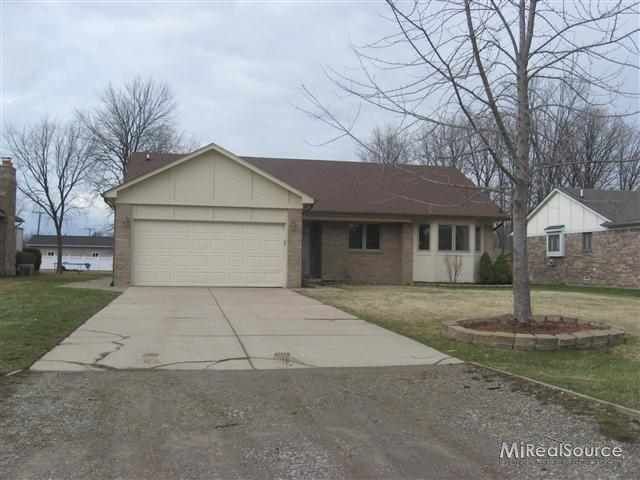 5417 Nathan E, Sterling Heights, MI 48310