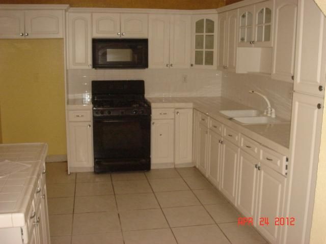 5460 W 14 CT, Hialeah, FL 33012