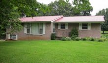 1076 Mulberry St Burns, TN 37029