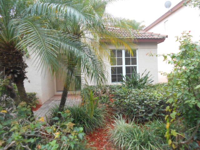 5337 Eadenwood Ln, Palm Beach Gardens, FL 33418